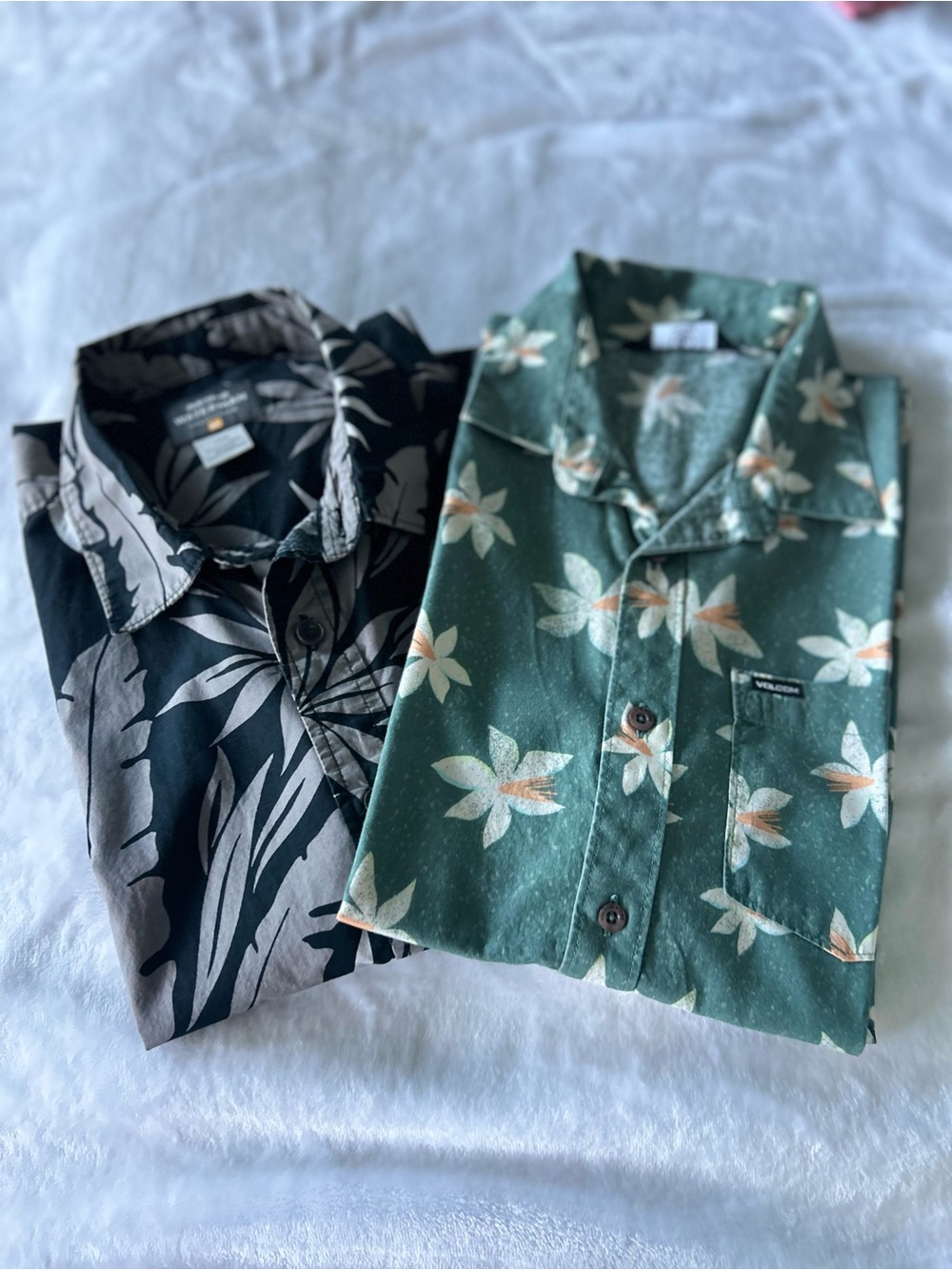 Quicksilver waterman and Volcom buttons up shirt, Qs size M, Volcome size Small